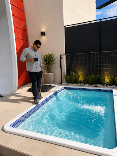 Showroom moderno de piscinas Aguazul